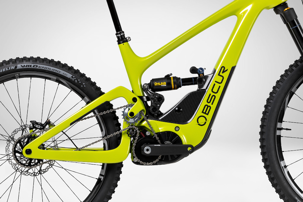 Obscur Enyx carbon frame, rear suspension and chain drive